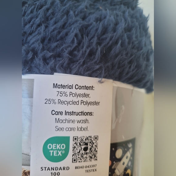 Cozy Home Navy Throw Blanket - Picture 2 of 6